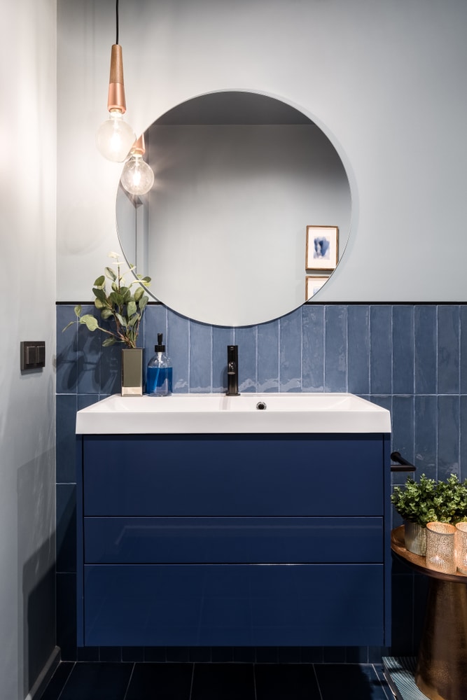 12 Drop Dead Gorgeous Blue Bathroom Tile Designs